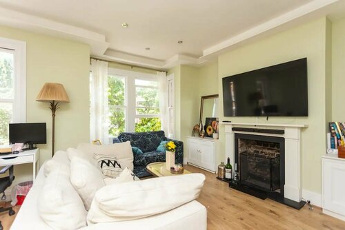 Гостиница Stunning 2 Bedroom Apartment in Maida Vale With a Garden в Лондоне