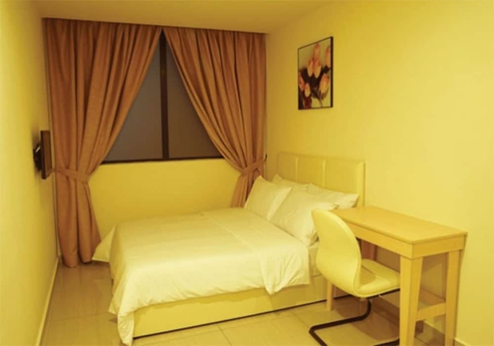 Фото Charisma Hotel