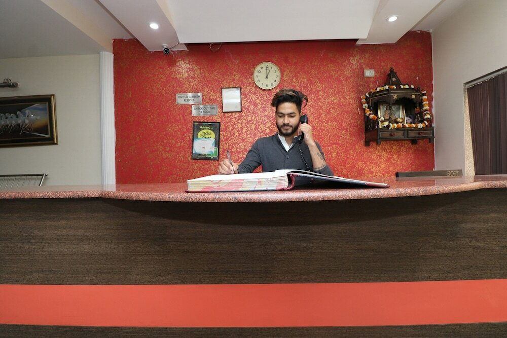 Фото отеля 2