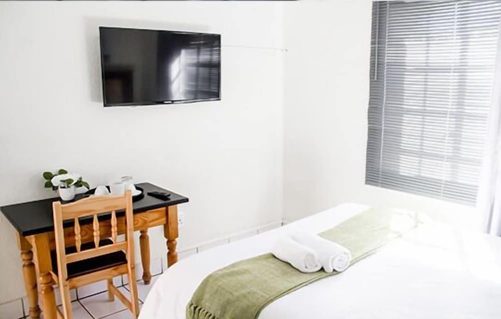 Фото The Elixir Hotel