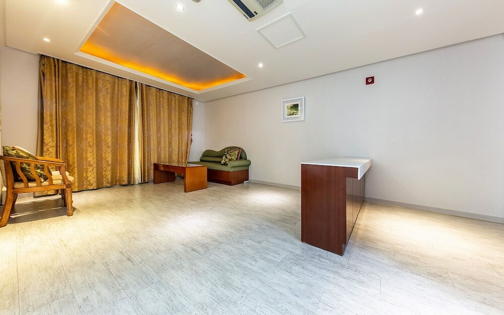 Фото Yeosu Hotel Provence