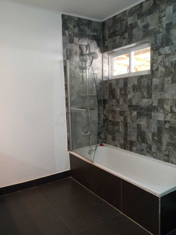 Фото Hermosa Gran Casa con Piscina EN Olmue