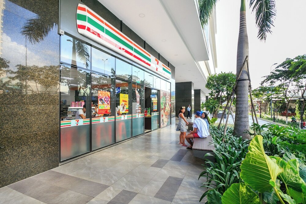 Фото Rivergate apartment infinity pool & Gym