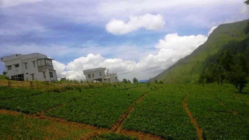 Фото Vridhavan Mist City