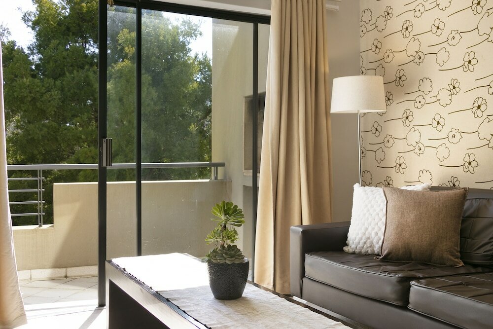 Фото Links 2146 by HostAgents