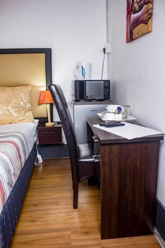 Фото 18 On Sherlock