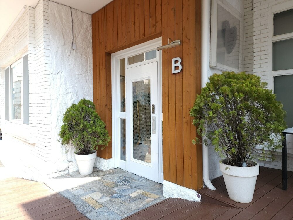 Фото Oyo Myeongdong 5 Lodge