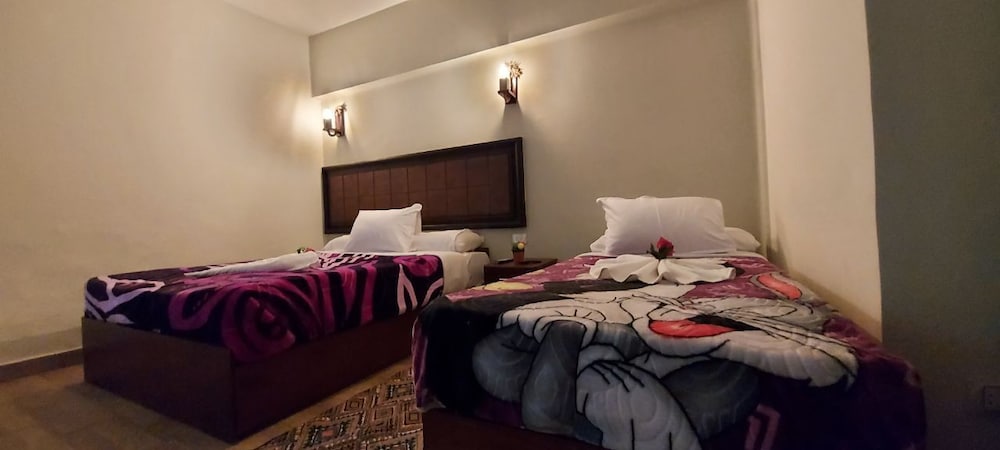 Фото Wassim Boutique