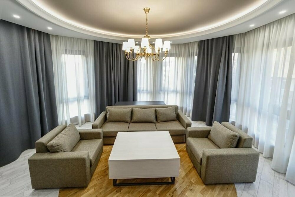 Kentron North Ave - La Piazza, Ереван, Армения 101Hotels.com