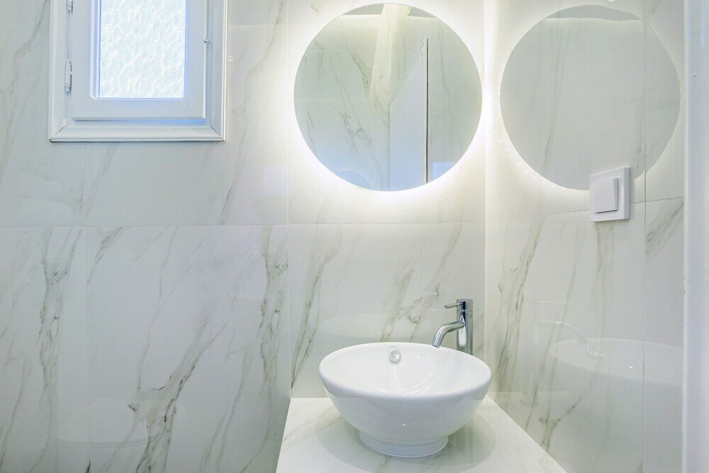 Фото Eleon Suites & Apartments