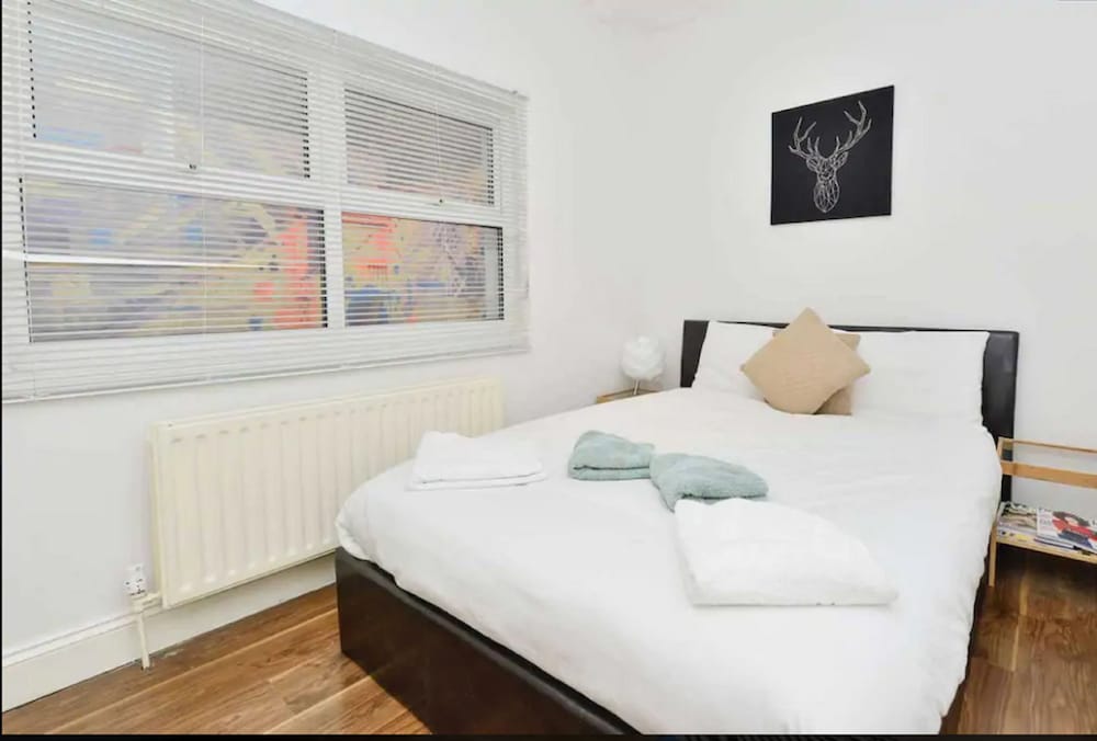 Фото Brick Lane Luxury Apartments