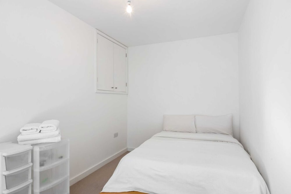 Фото Cosy 2 Bedroom House Near Greenwich