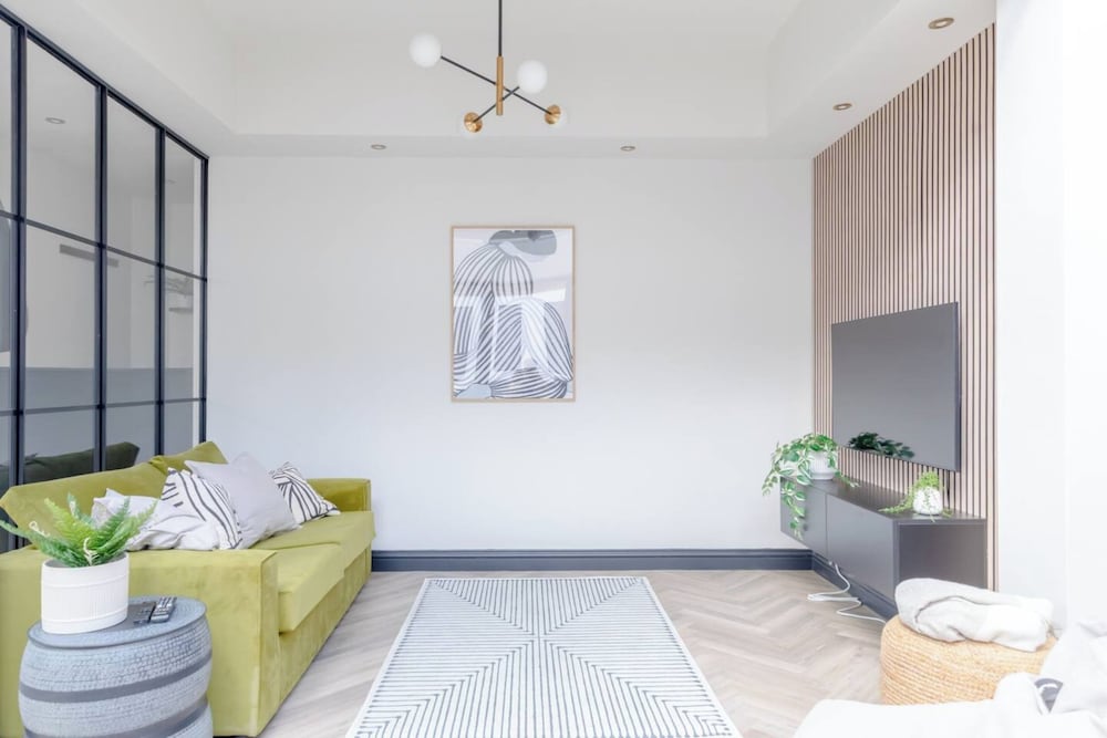 Фото Contemporary Elegance - 2bd Flat, Clapham!