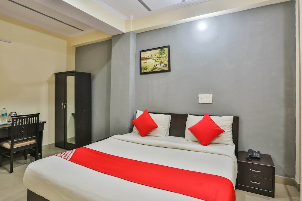 Фото Oyo 10032 Diamond Deluxe