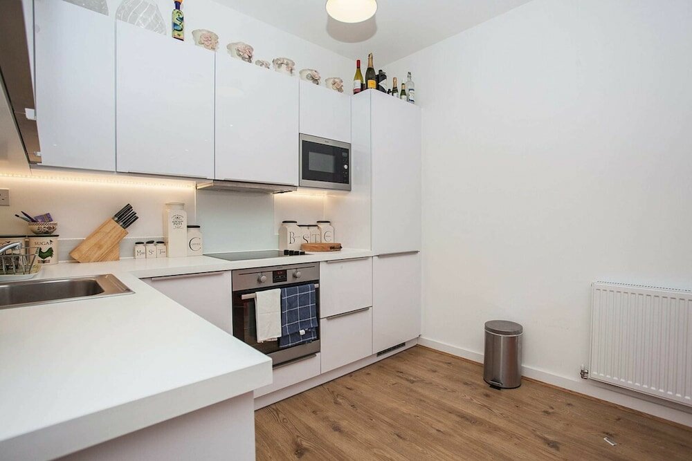 Фото Fantastic Modern 2 Bedroom Flat in Lambeth