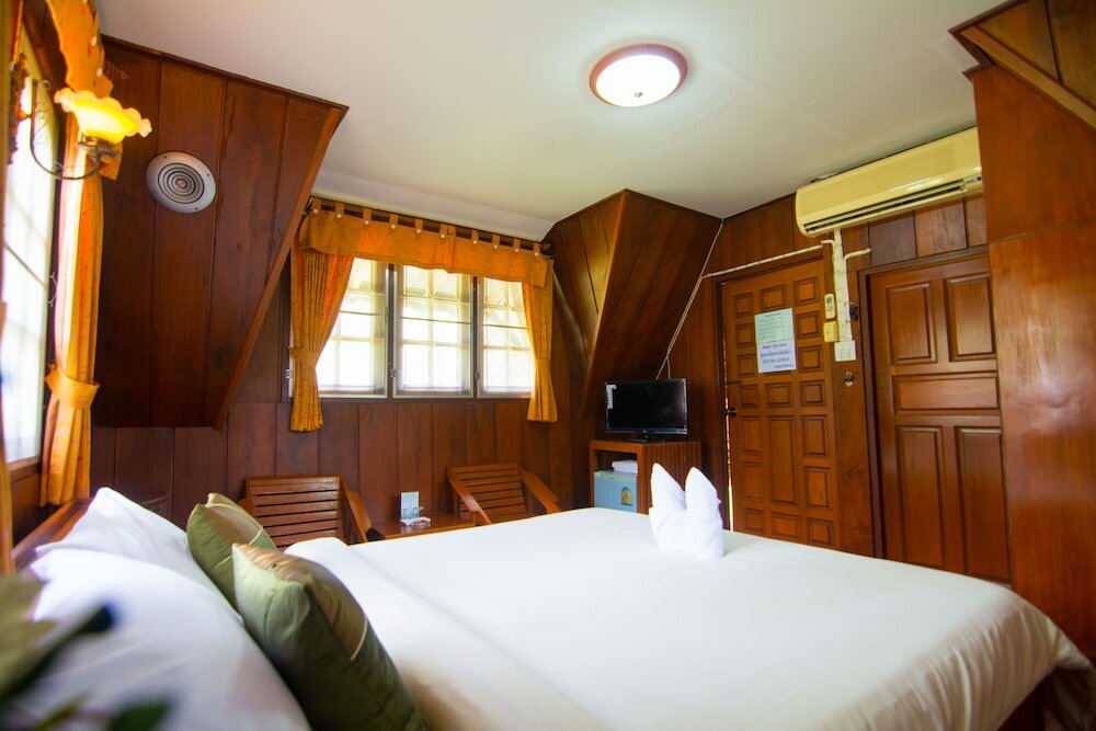 Фото Wattana Village Resort