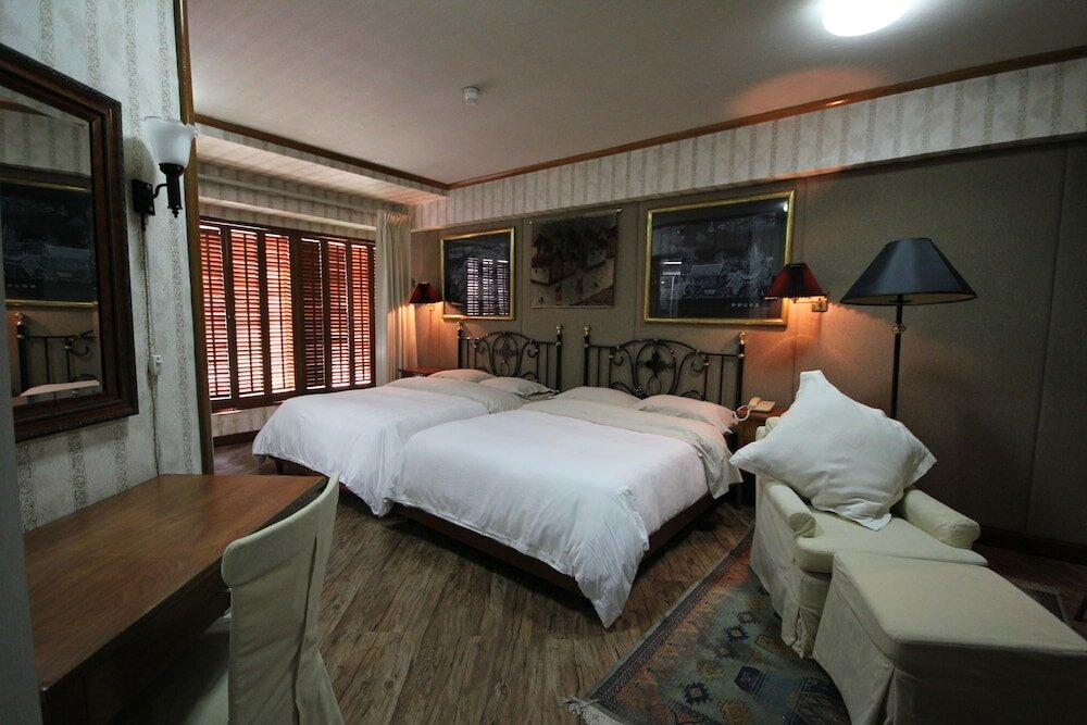 Фото Corporate Executive Orient Suites