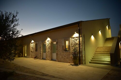 Внешний вид отеля La Mela di Venere в Палаццоло-Акреиде, фото 1