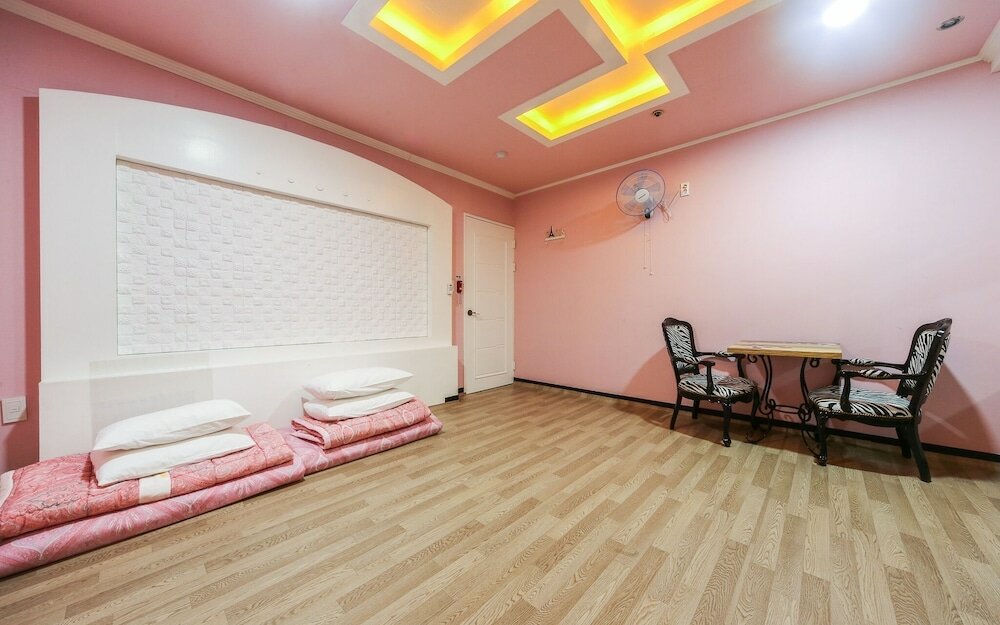 Фото Changwon Sangnam-dong Raphael