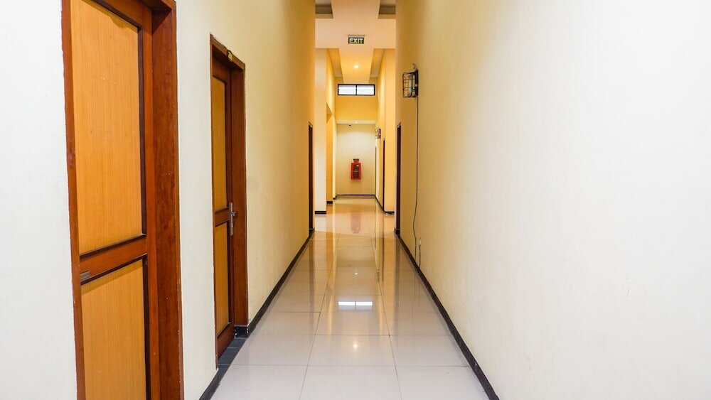 Фото Oyo 1739 Tekmira Residence Sudirman Syariah