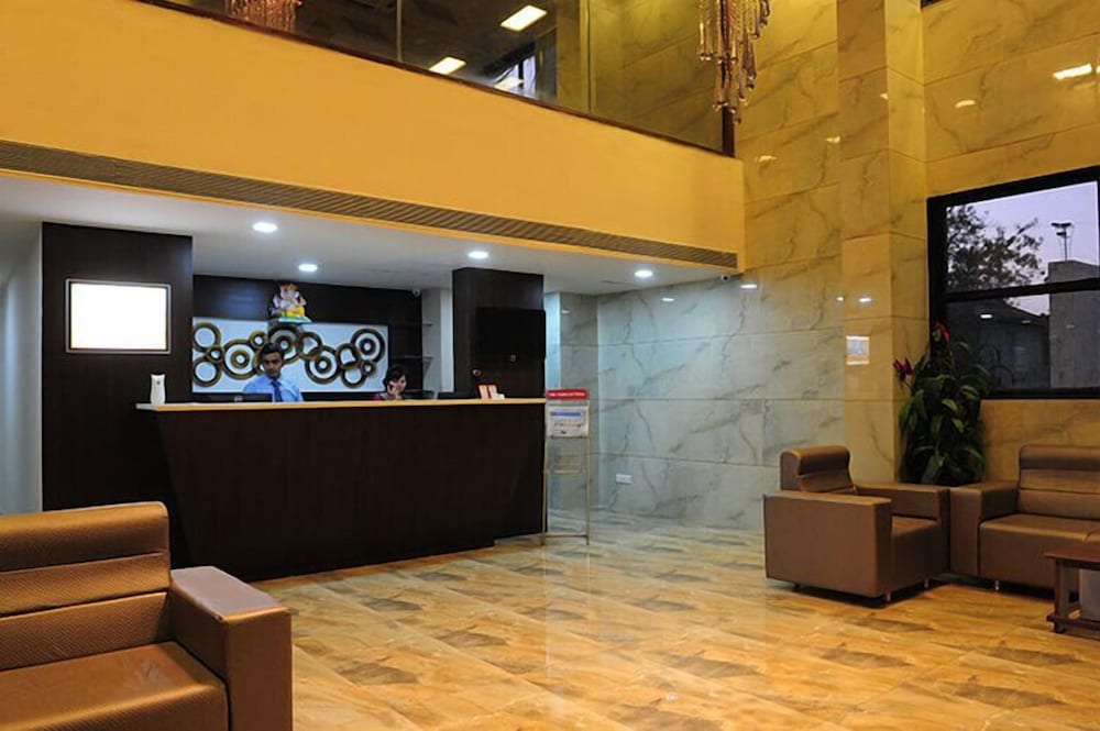 Фото Pride Biznotel - The Maison Anand