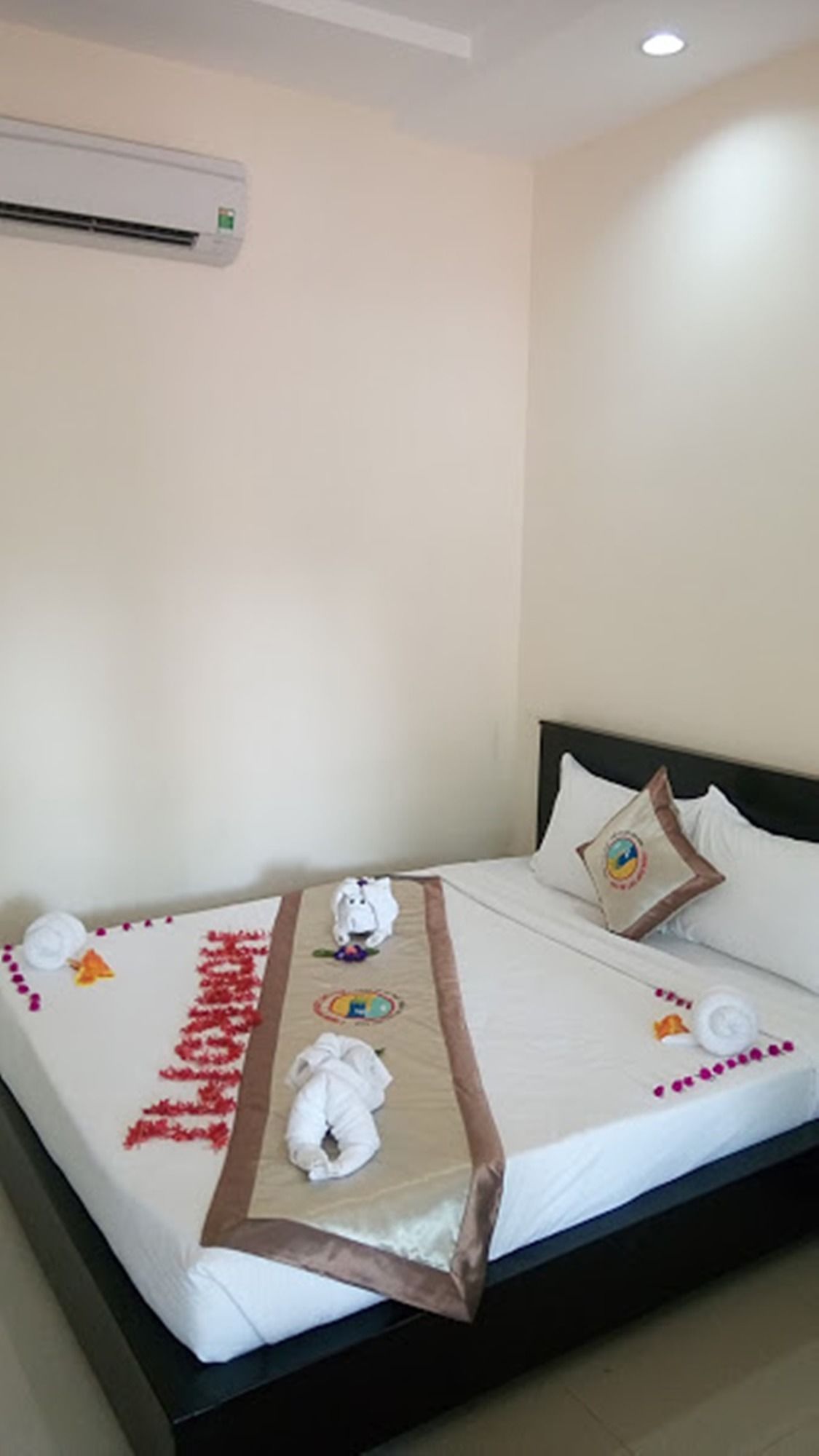 Фото Hon Rom Central Beach Resort