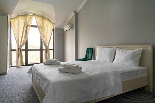 Гостиница Грейс Фаорс в Гудауте