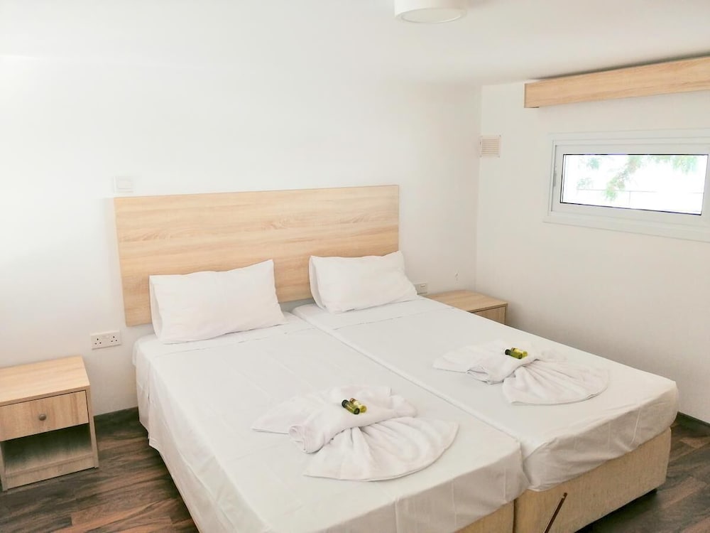 Фото Апарт-отель Florea