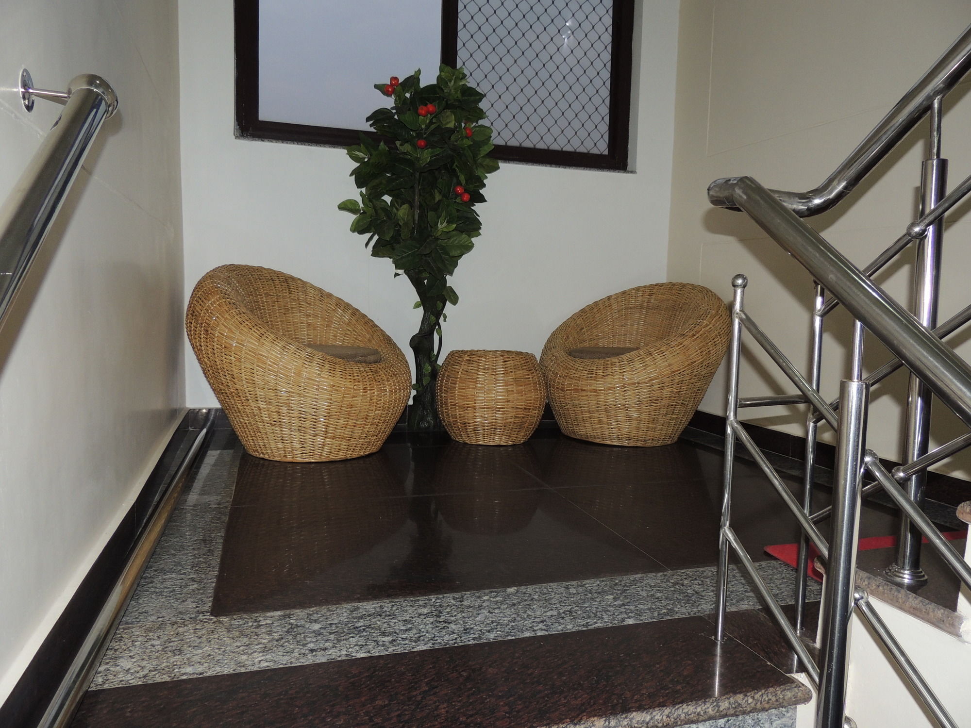 Фото Oyo 782 Hotel Yog Vashishth