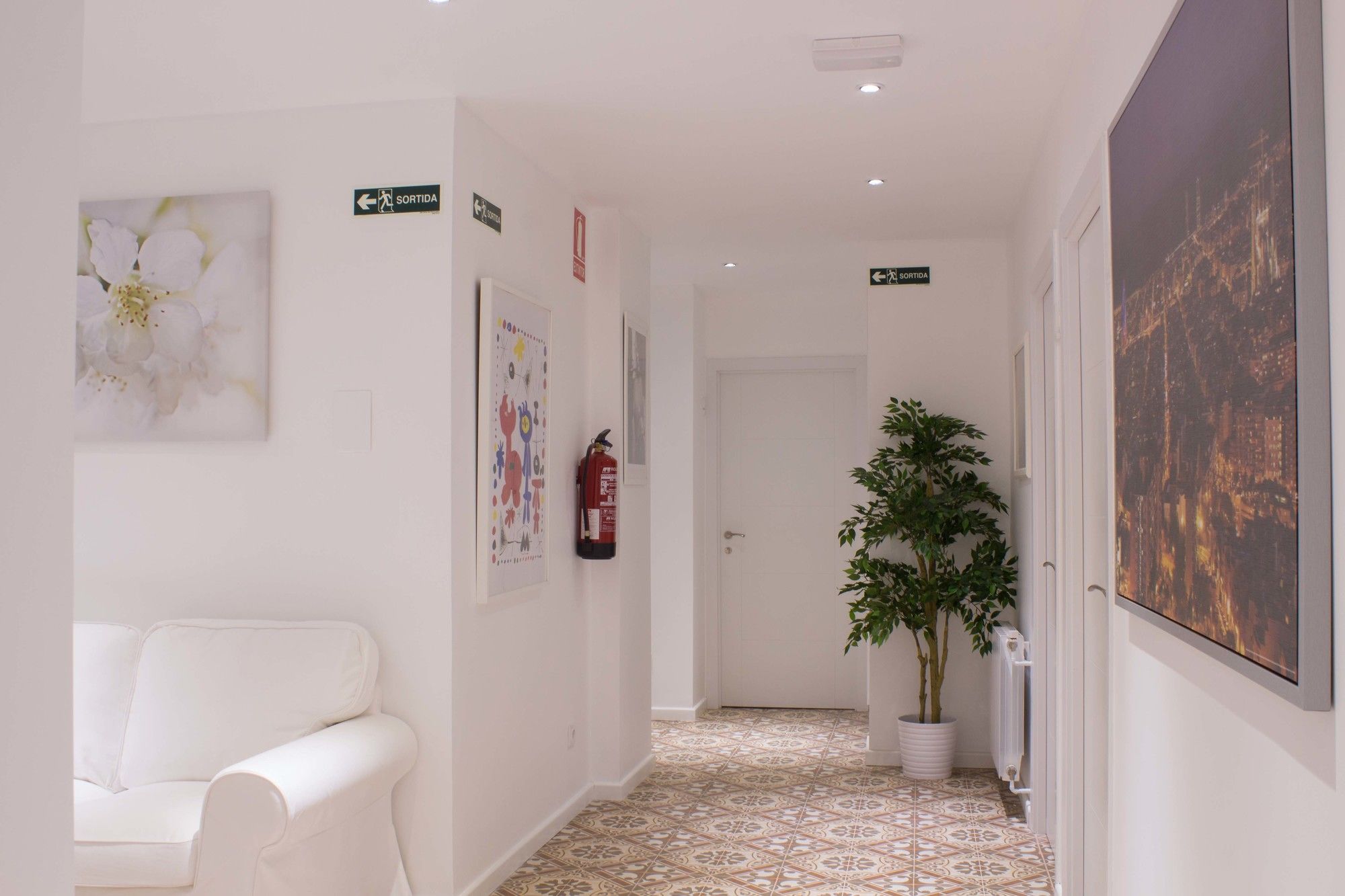 Фото Hostal Nova