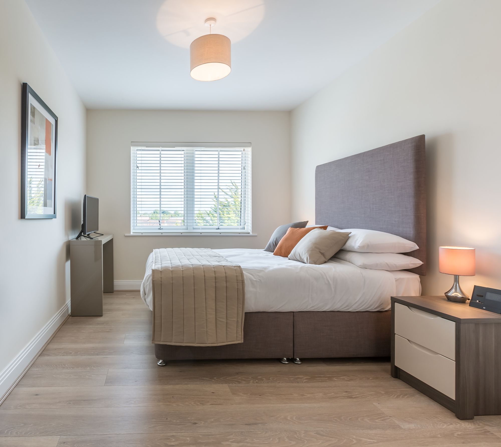 Фото The Heights at Athena Court