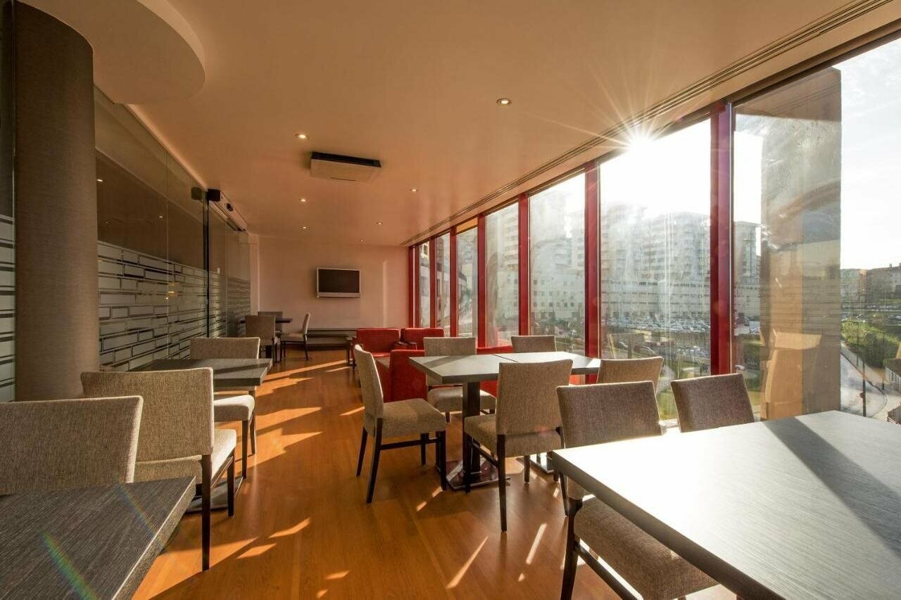 Фото Hotel Coimbra Aeminium, Affiliated by Meliá