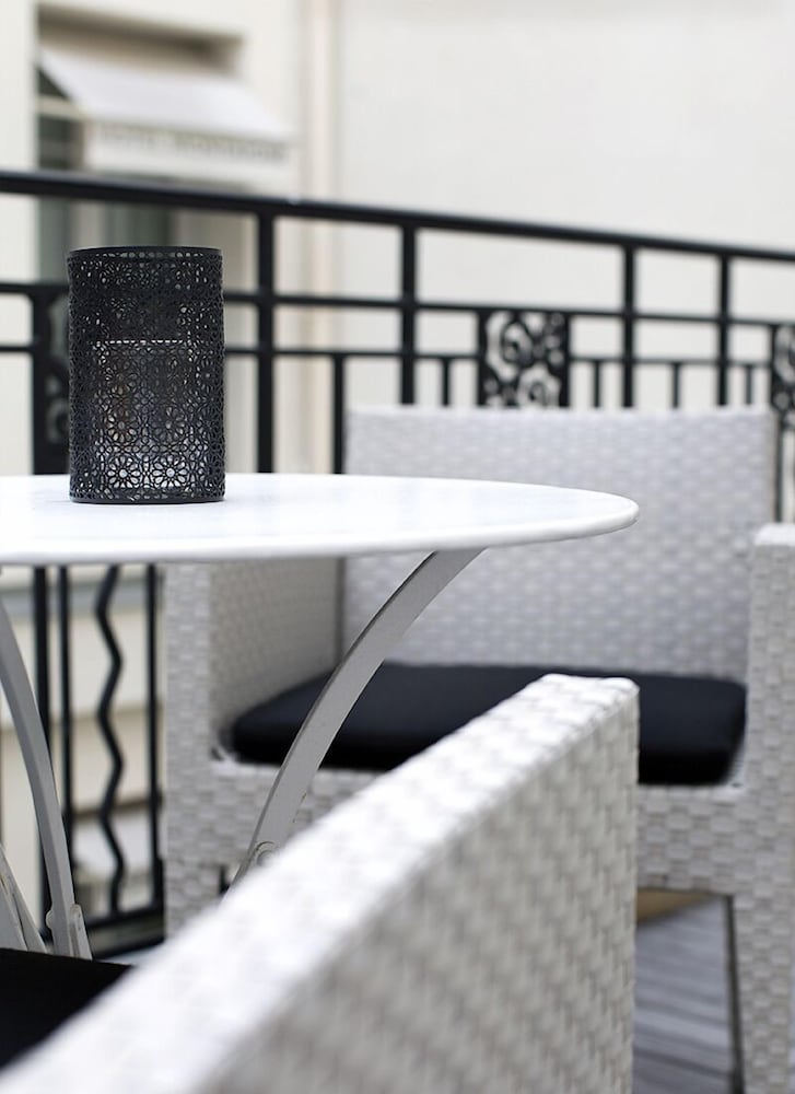 Фото Hotel Montaigne