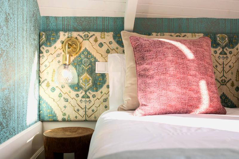 Фото Harbour Inn Design Townhouse