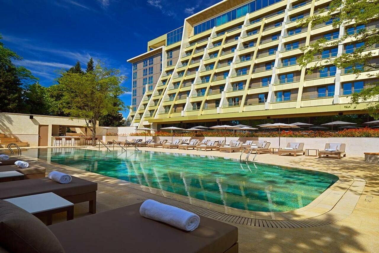 Фото Sheraton Grand Tbilisi Metechi Palace