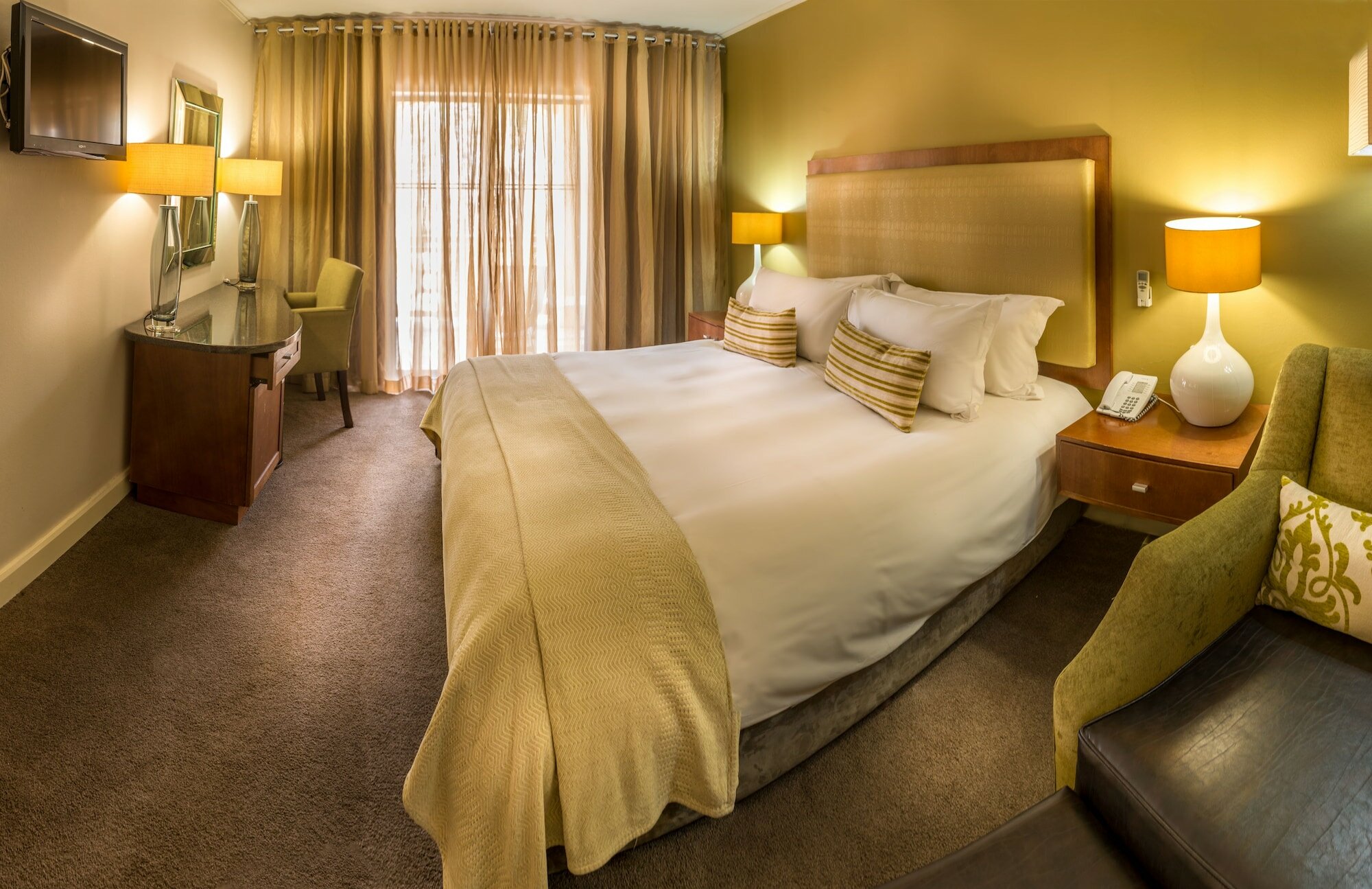 Фото Peermont Walmont at Mmabatho Palms