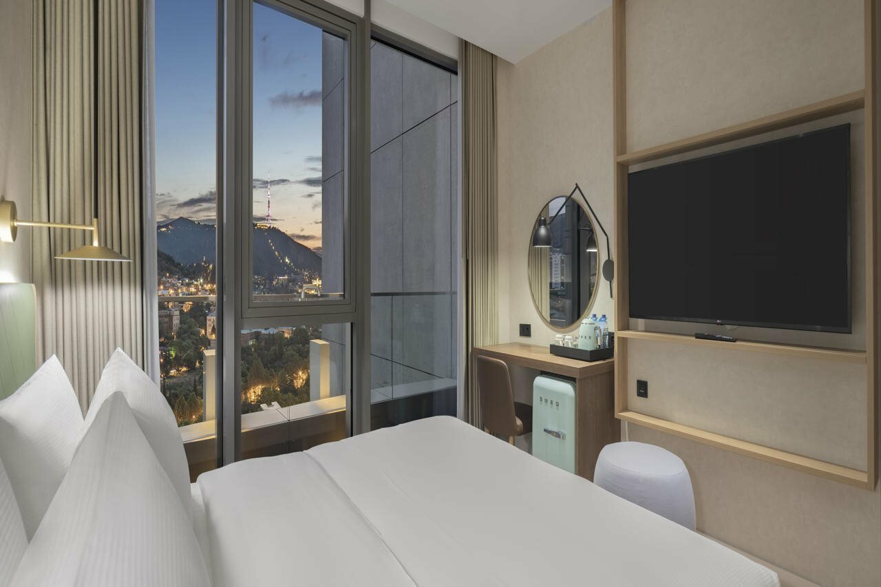 Фото Hilton Garden Inn Tbilisi Riverview