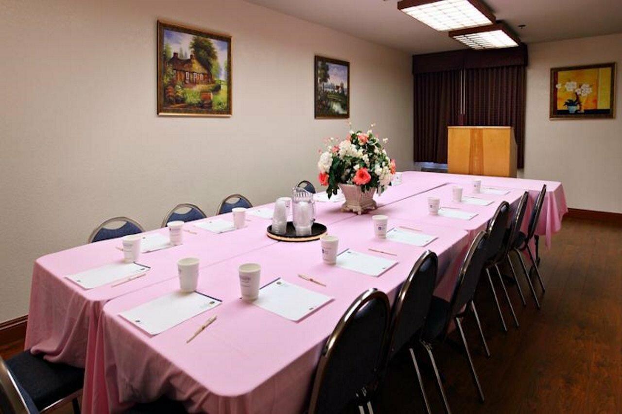 Фото Best Western Plus South Bay Hotel