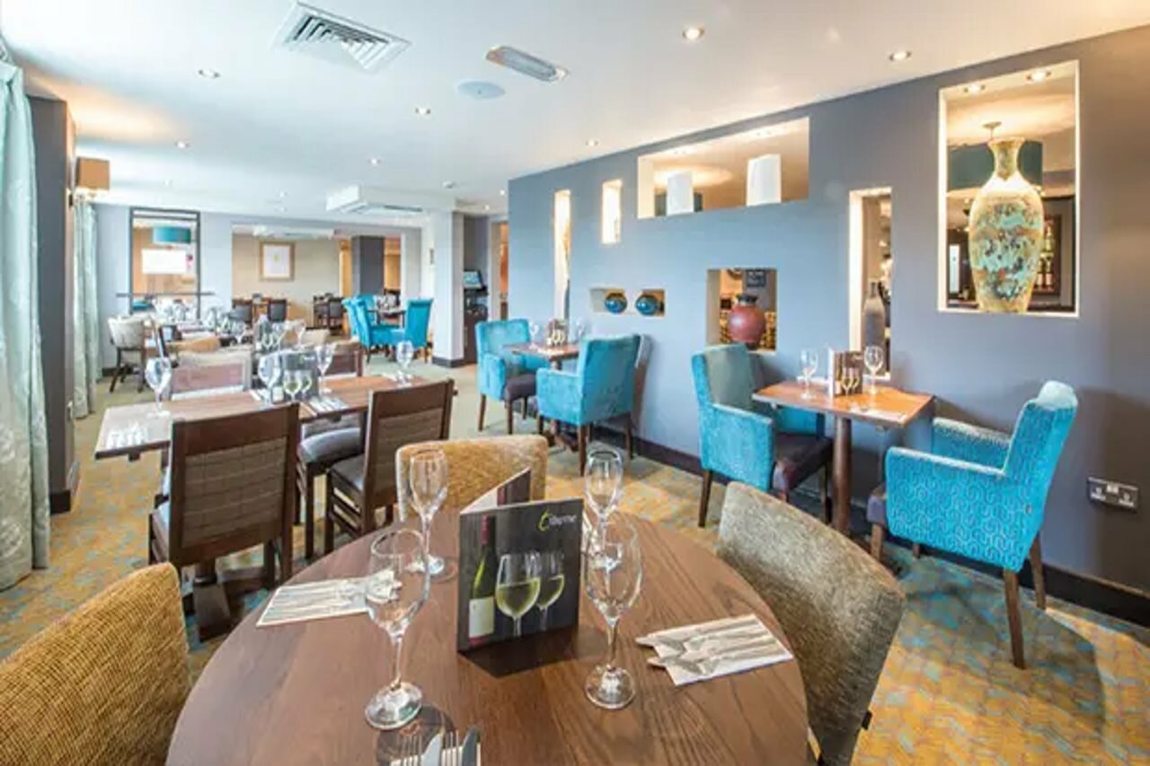 Фото London Kingston Upon Thames hotel