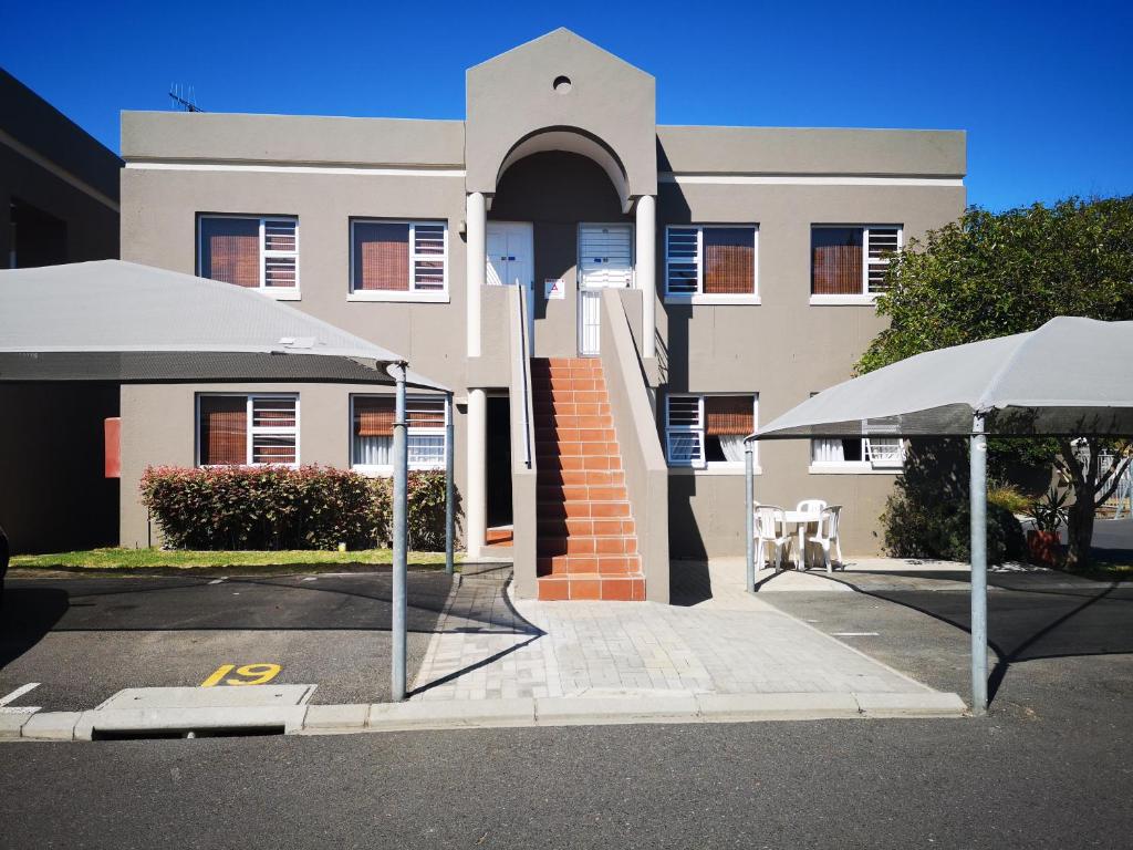 Фото Smithland Guest Apartments