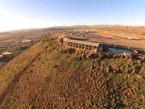 Гостиница Inn on the Cliff в Сент-Джордже