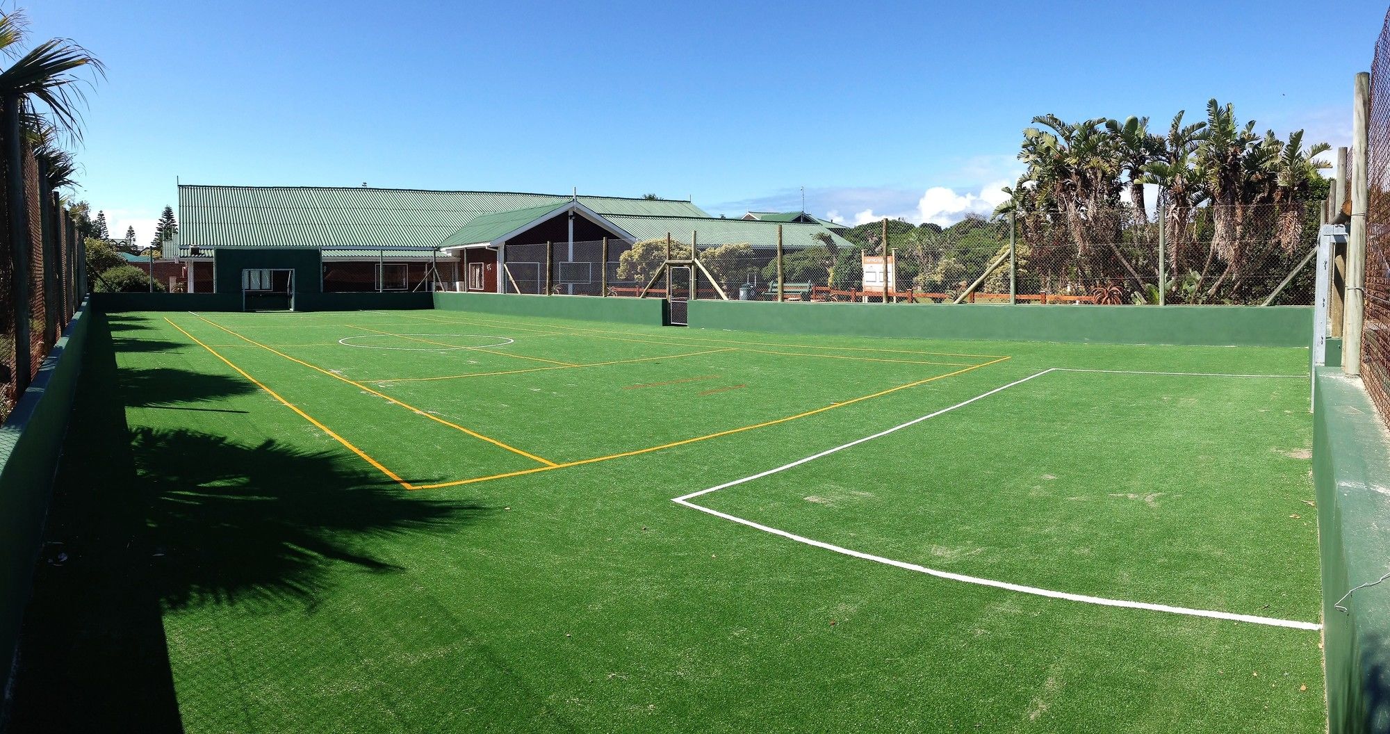 Фото Pine Lodge Resort