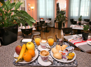 Гостиница Hotel Cairoli