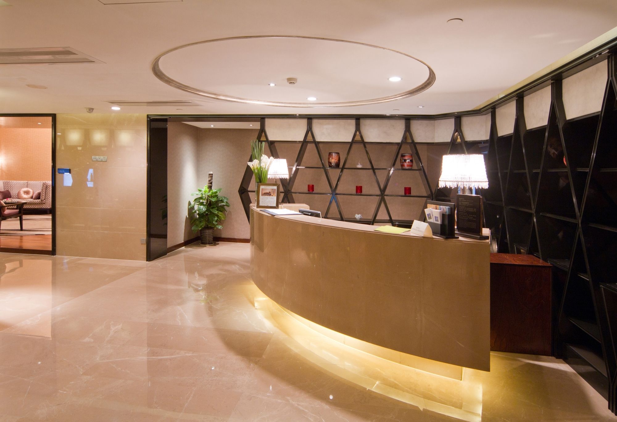 Фото 212268915704