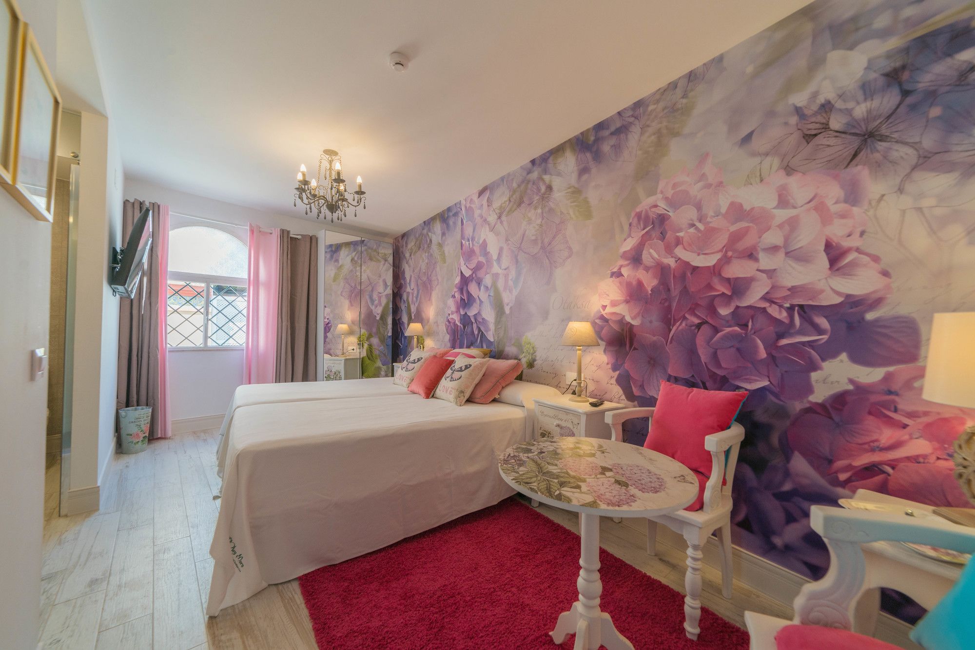 Фото Rey Don Pedro Luxury Home