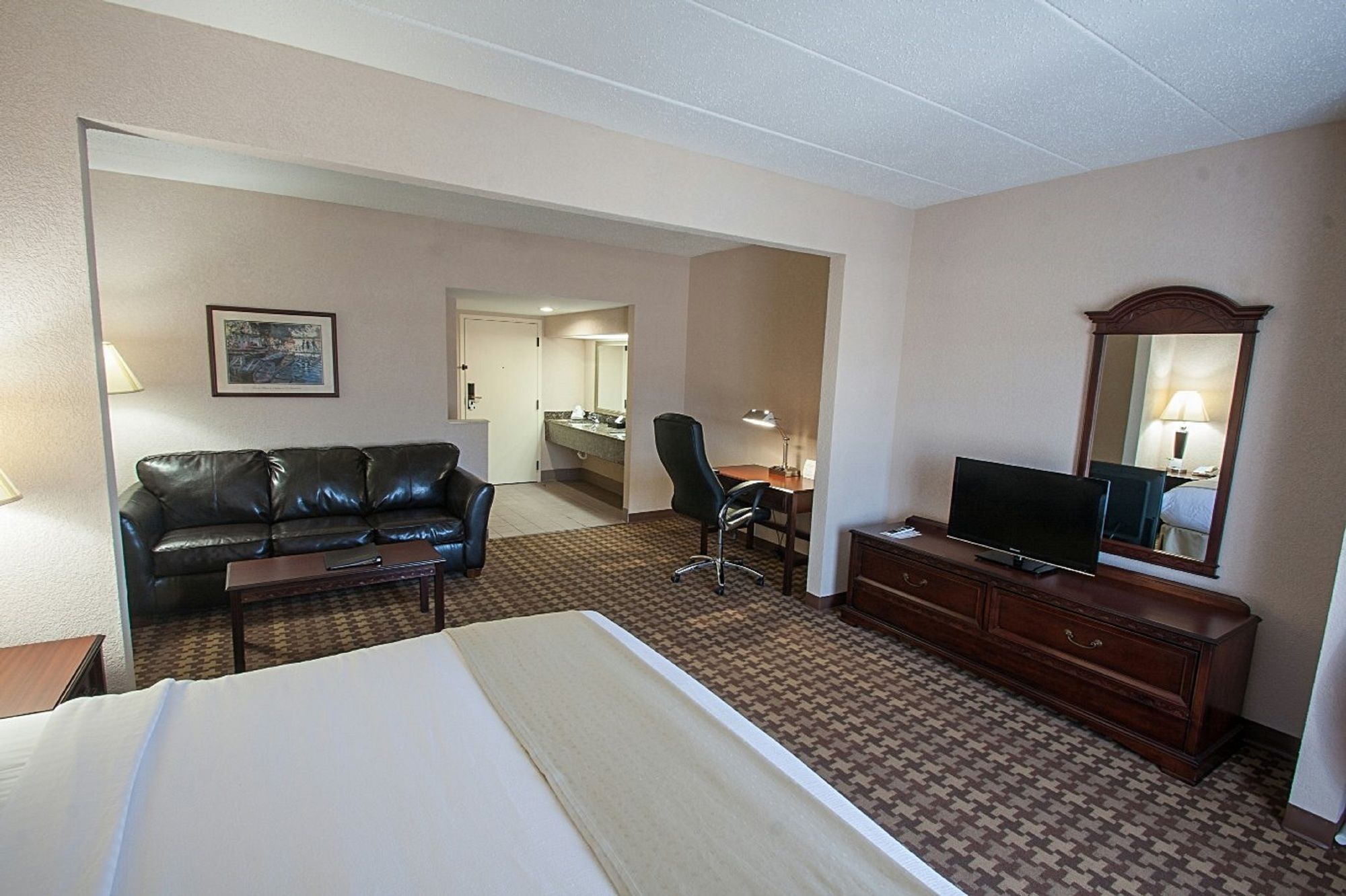 Фото Delta Hotels Huntington Downtown