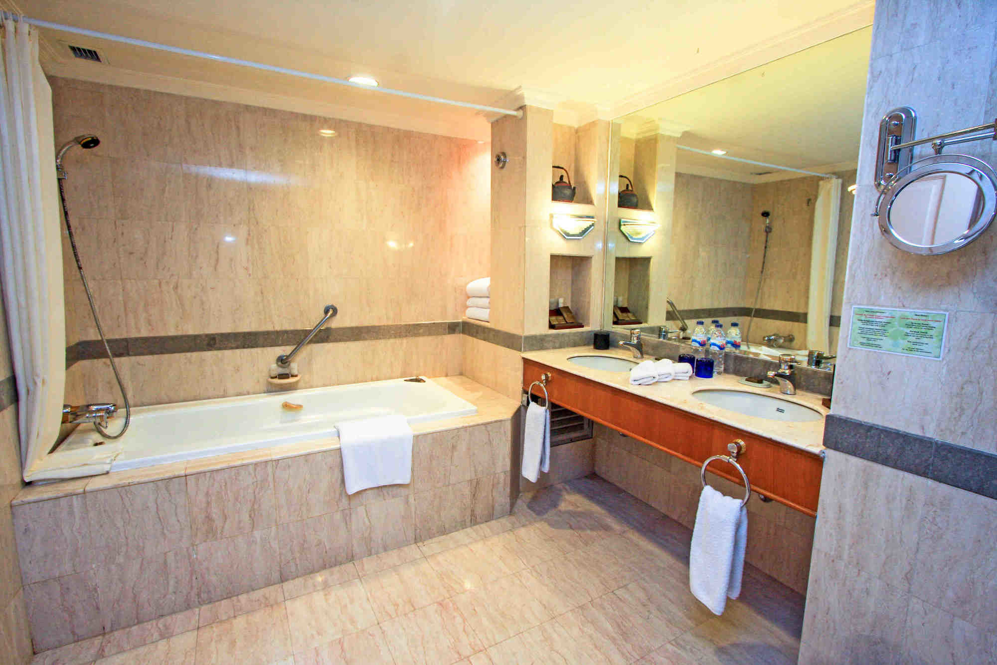 Фото Aryaduta Makassar