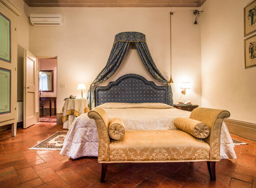 Внешний вид отеля Palazzo Leopoldo Dimora Storica & SPA в Радда-ин-Чанти, фото 2