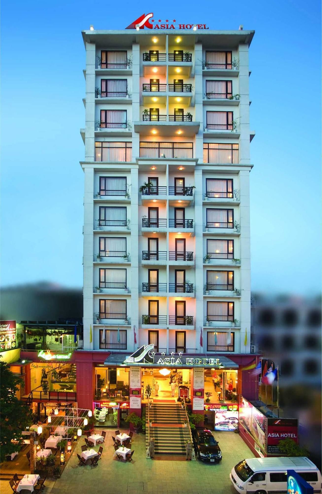 Фото отеля 1