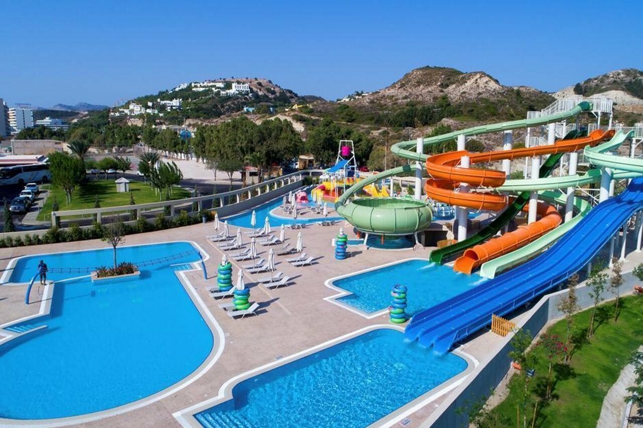 Фото отеля 2